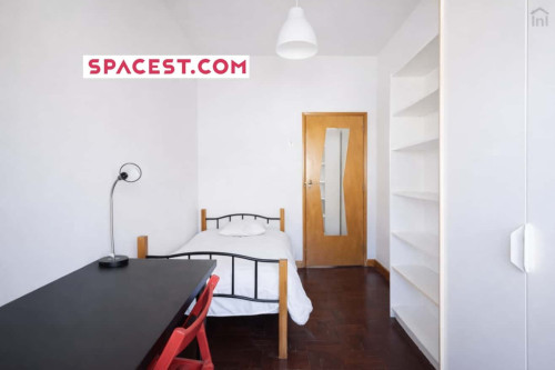 Quarto com cama de solteiro em residência - FLAT PP - PP206 - Gallery - 14