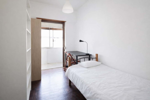 Quarto com cama de solteiro em residência - FLAT PP - PP206 - Gallery - 12