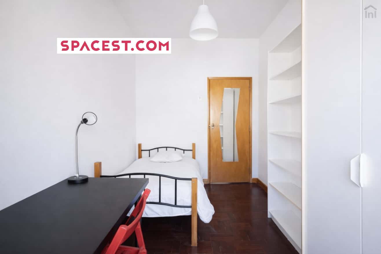 Quarto Com Cama De Solteiro Em Residência - FLAT PP - PP206 - 1