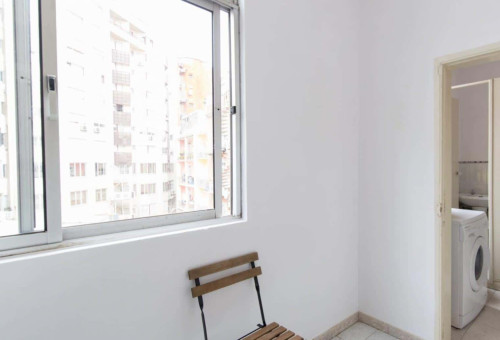 Quarto com cama de solteiro em apartamento com 7 quartos - FLAT SALDANHA 3D - SALDANHA 31D