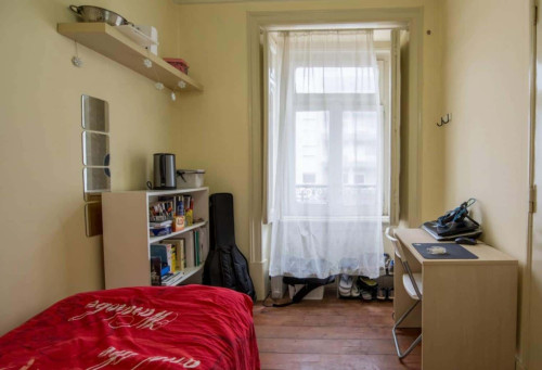 Quarto com cama de solteiro em apartamento com 7 quartos - FLAT SALDANHA 3D - SALDANHA 31D - Gallery - 12