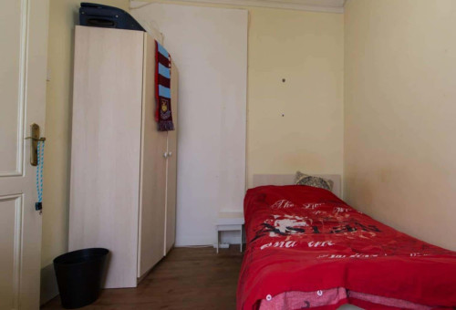 Quarto com cama de solteiro em apartamento com 7 quartos - FLAT SALDANHA 3D - SALDANHA 31D - Gallery - 20