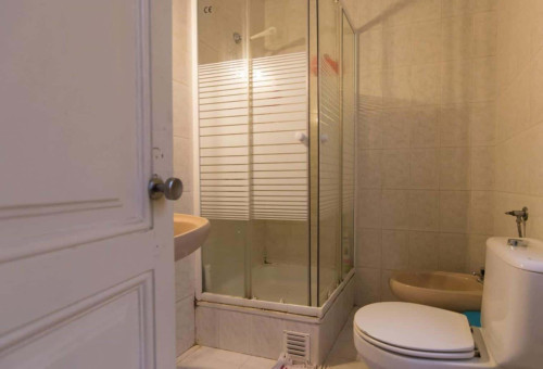 Quarto com cama de solteiro em apartamento com 7 quartos - FLAT SALDANHA 3D - SALDANHA 31D - Gallery - 10