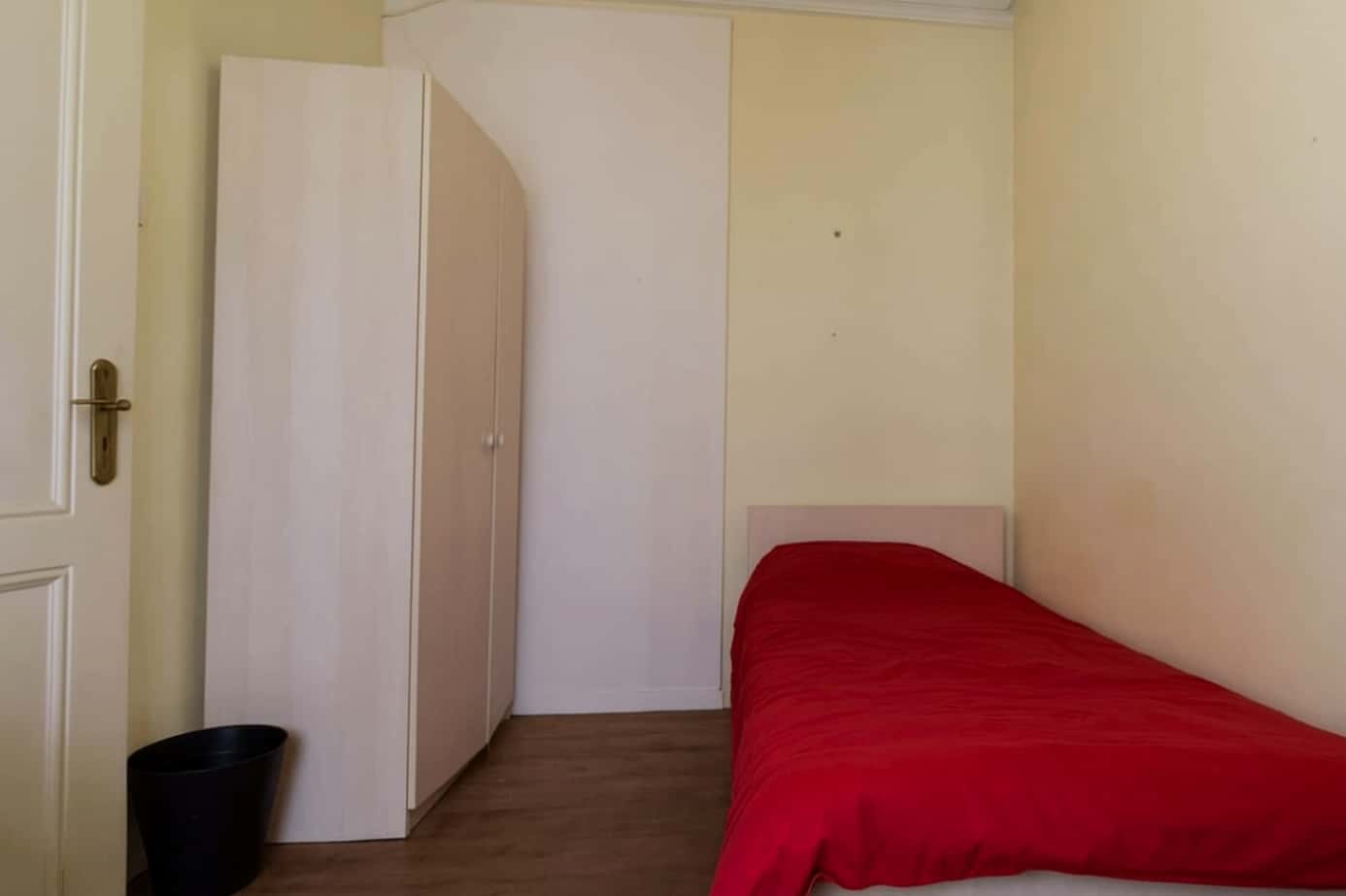 Quarto Com Cama De Solteiro Em Apartamento Com 7 Quartos - FLAT SALDANHA 3D - SALDANHA 31D - 3