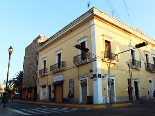 Central and pleasant place