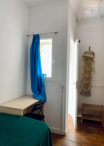 Quarto com cama de solteiro em apartamento com 8 quartos - FLAT E - SALDANHA 57E - Gallery - 18