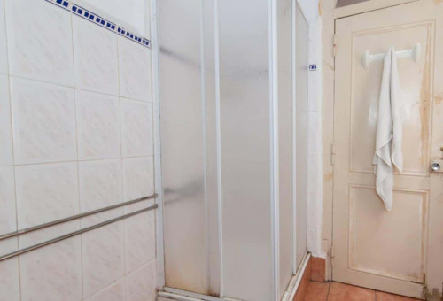 Quarto com cama de solteiro em apartamento com 8 quartos - FLAT E - SALDANHA 57E - Gallery - 8