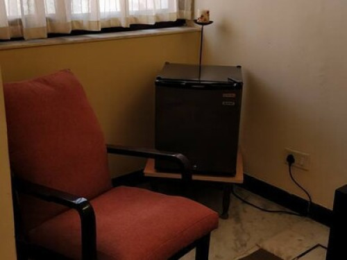 Cozy and Close to IGI Airport