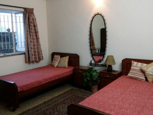 A cheerful & secure apartment!