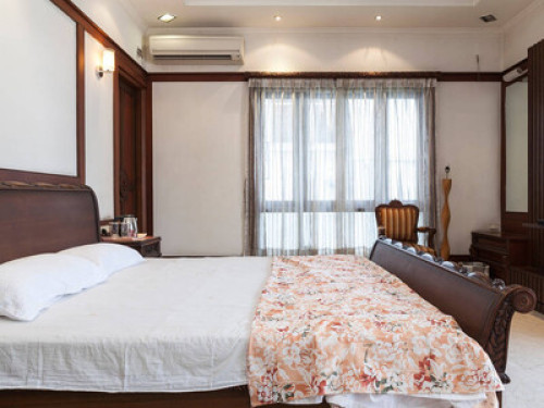 ️of the city, AC, Wifi,Balcony,TV! - Gallery - 16