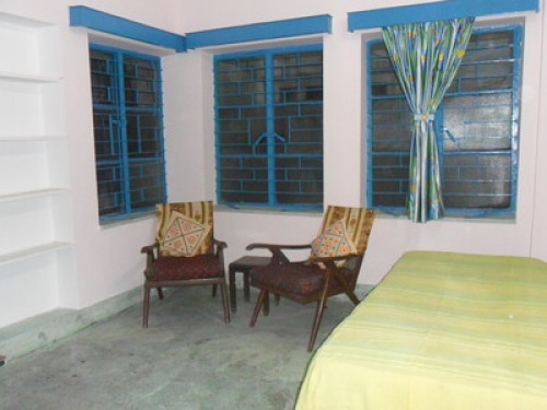  2 bedroom flat with satellite TV,washing machine,wifi & cooking facilities
