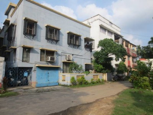  2 bedroom flat with satellite TV,washing machine,wifi & cooking facilities