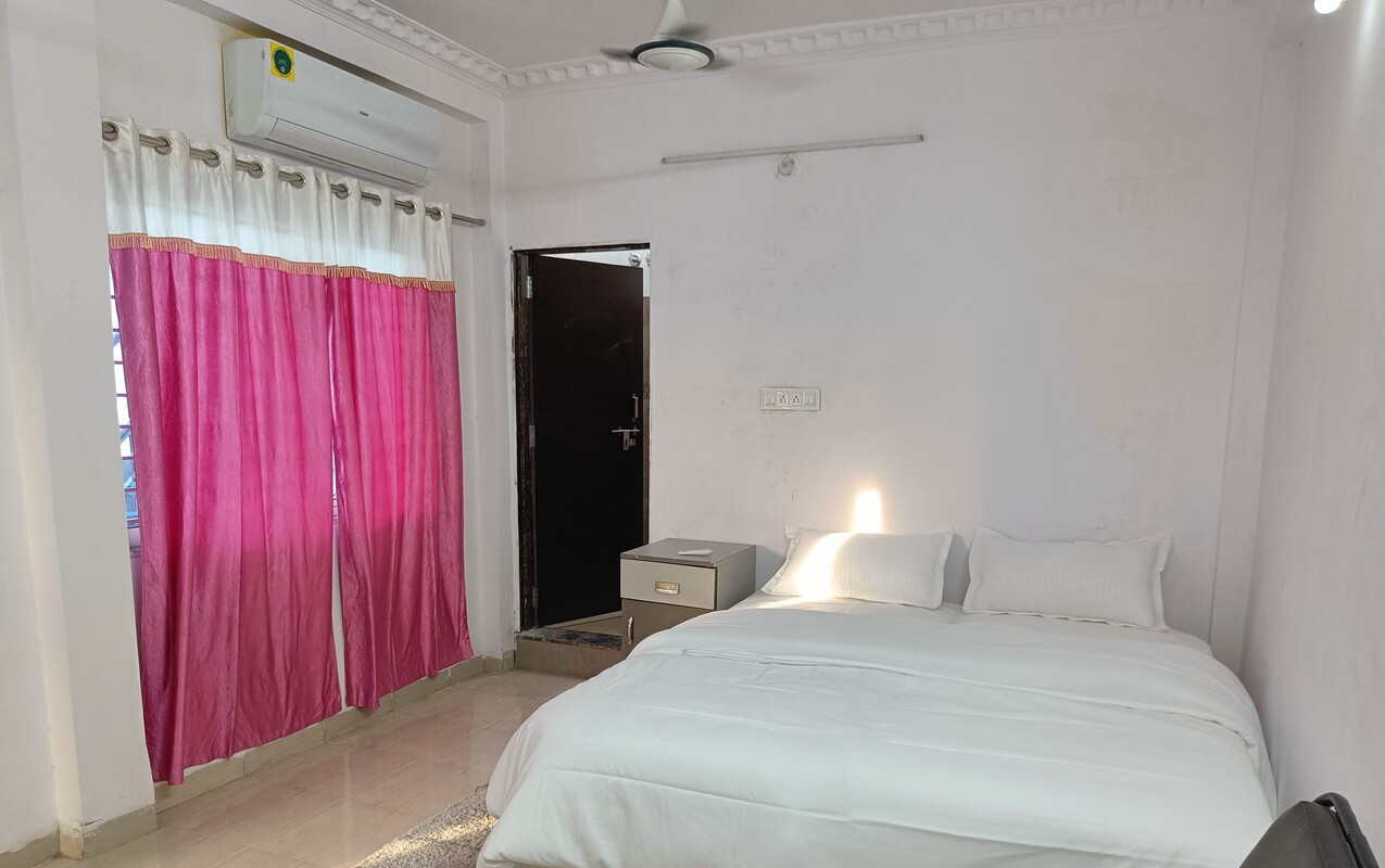 Ac Room(Full Room) - 1