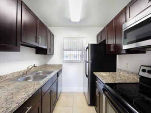 1 Room for Rent, near Miami Airport  - Gallery -  5