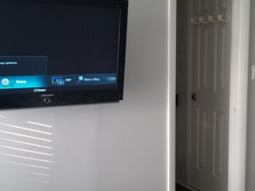 Cute private entrance room 