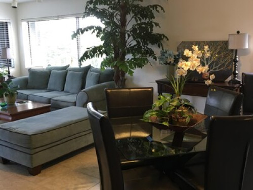 Lovely Bedroom.Great views!