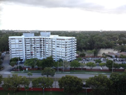 éLéGaNt ChaLeT dE pLaGe MIAmE