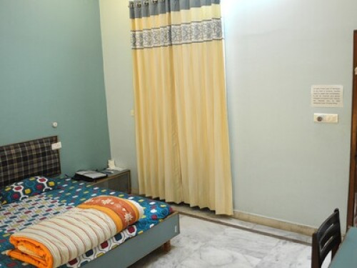 Homestay, One and Two bed rooms