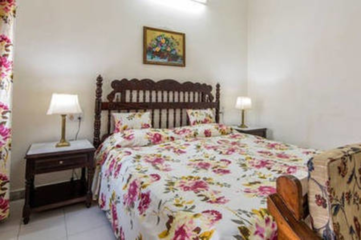 Hibiscus ( Deluxe Room)(Full Room) - 1