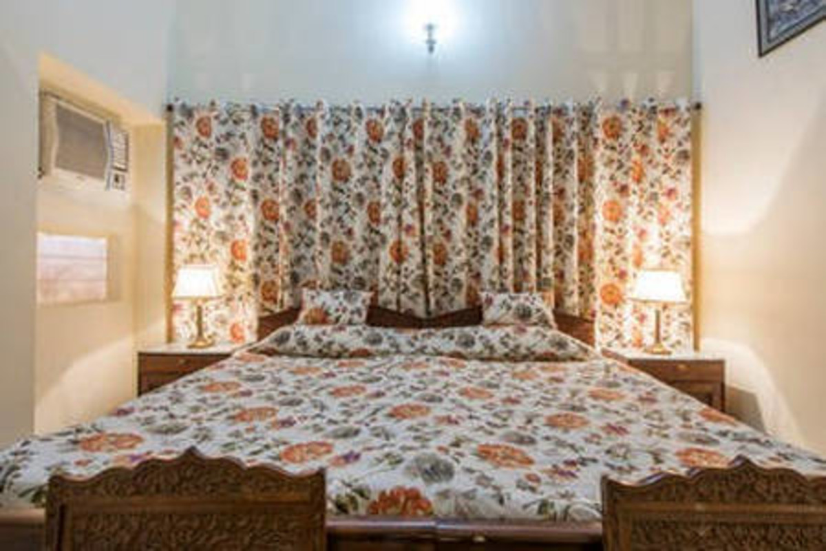 Ixora ( Deluxe Room)(Full Room) - 1