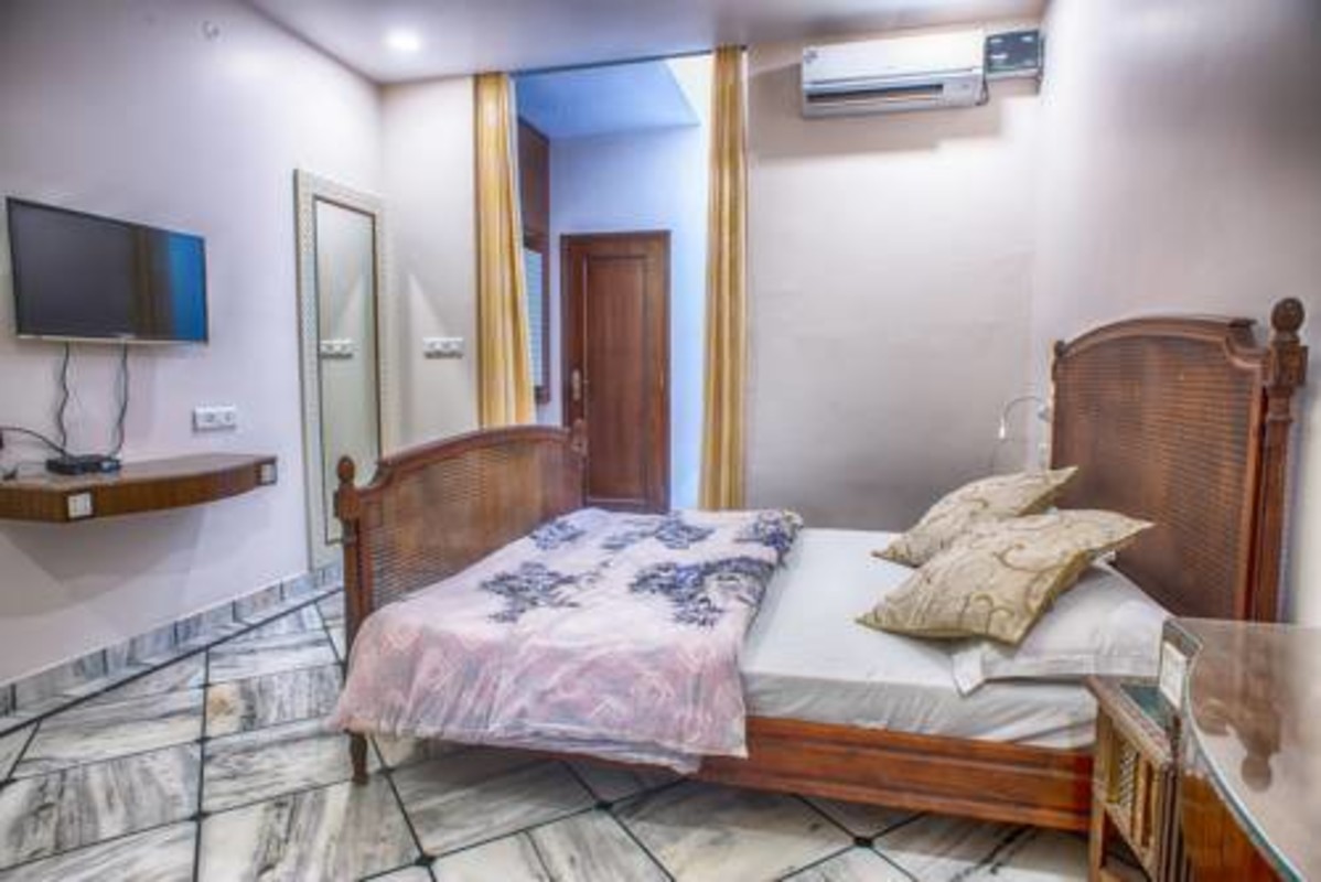Rooms With Skylights(Single Bed) - 1
