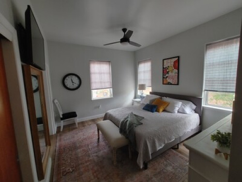 PRIVATE BEDROOM IN LOVELY HOME