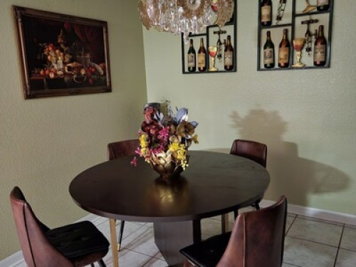 Cheerful Room for rent