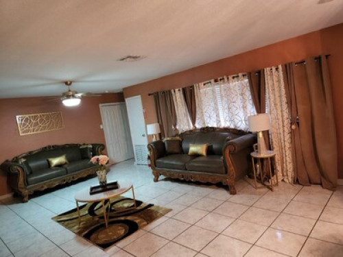 Cheerful Room for rent  - Gallery -  5