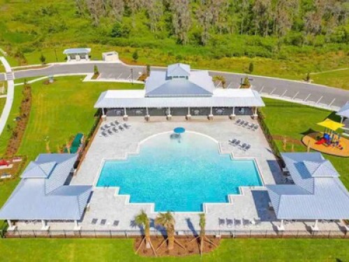 Private 2 rooms in a house with a p