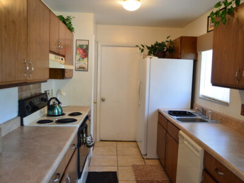 *Beautiful/Spacious 3bedroom house*