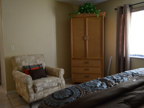 *Beautiful/Spacious 3bedroom house* - Gallery - 7