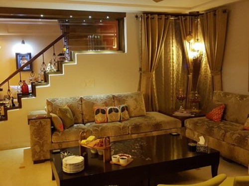 5 Star home on Golf Course Road