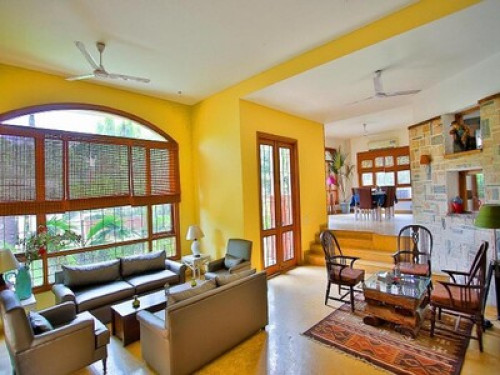 4 BR Duplex Villa with Garden 