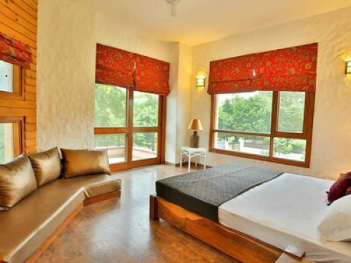 4 BR Duplex Villa with Garden 