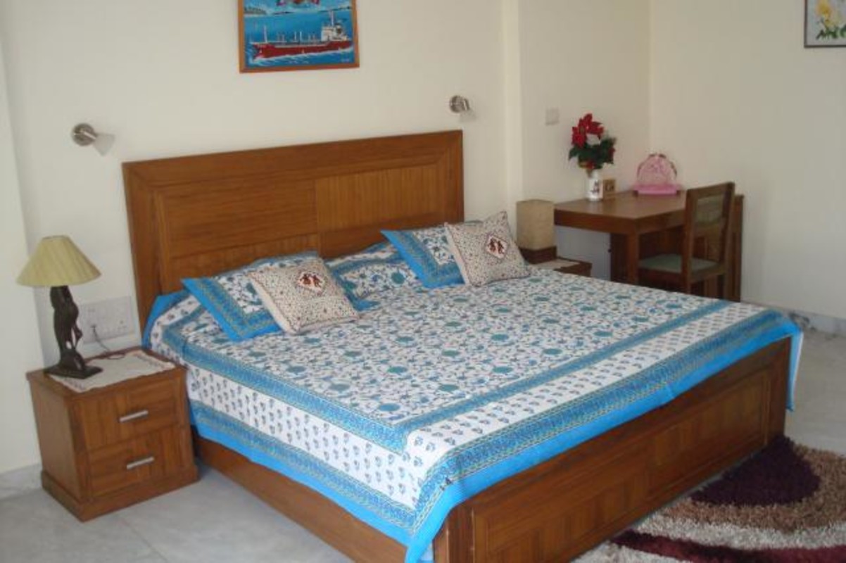  Room 4(Full Room)  -  Loves travel Saket  - Gallery -  1