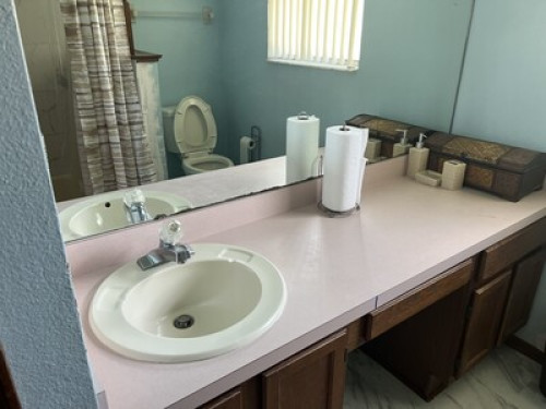 1 Bedroom and shared Bathroom  - Gallery - 10