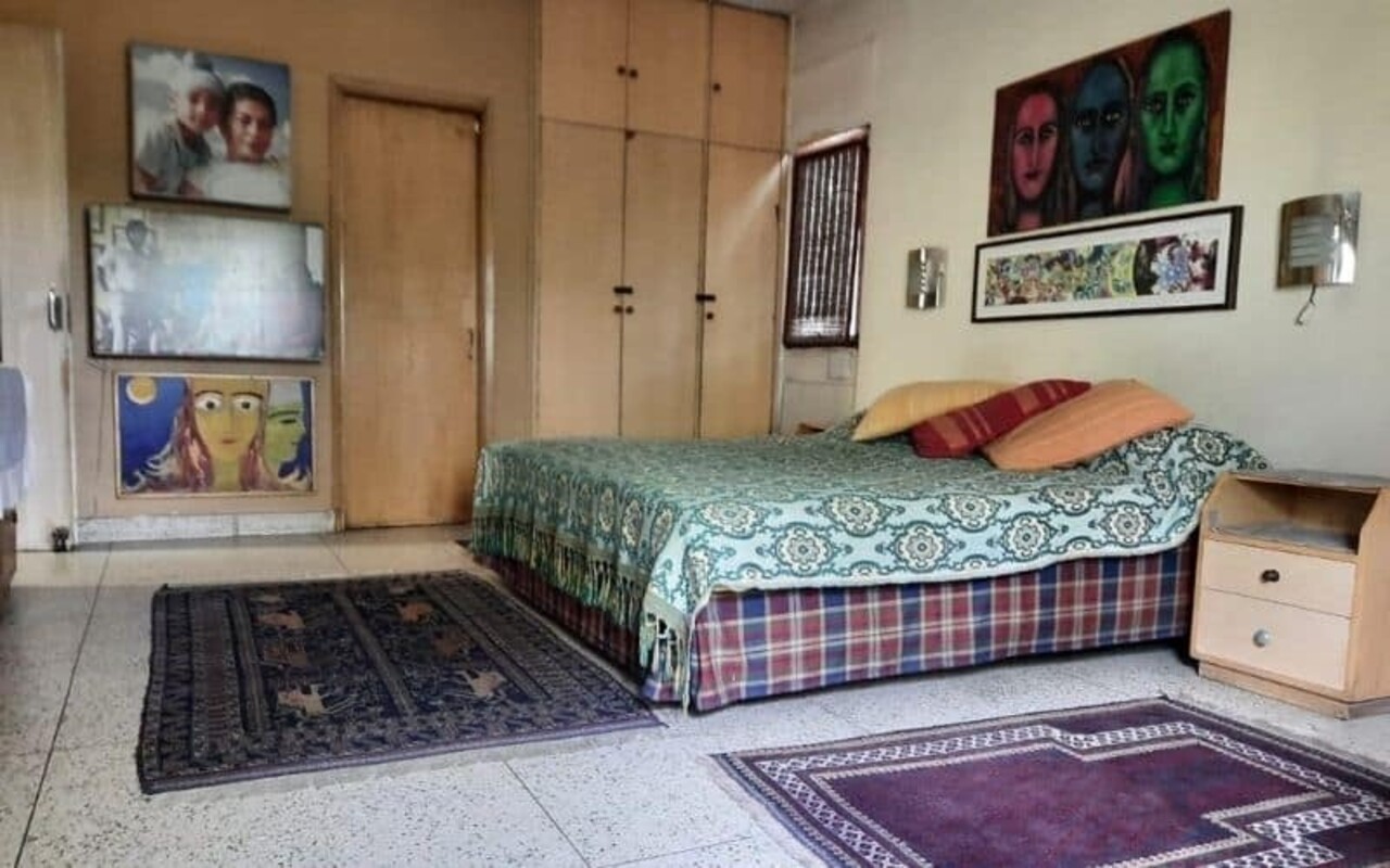  Master Bedroom(Single Bed)  -  Nina Kochhar's Homestay  - Gallery -  1