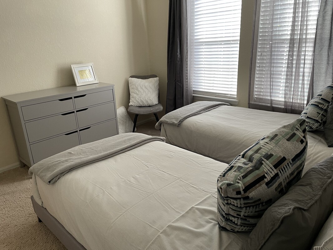  Bedroom #2(Single Bed)  -  Rest Grayson  - Gallery -  1