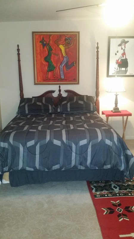 Gallery One(Full Room) - Art Abbey BnB - Gallery - 1