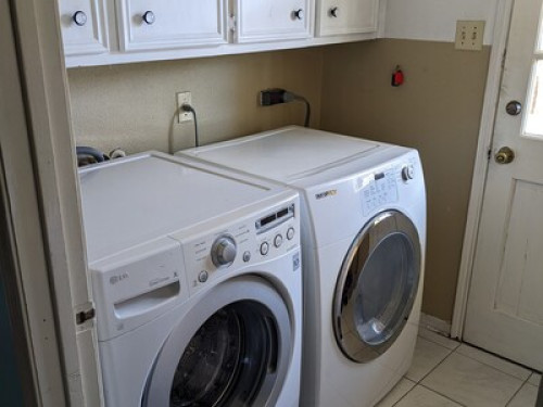 cozy-room-near-energy-corridor-houston-11535303520240814035811PM