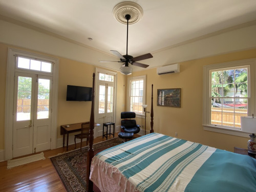 Holy Cross Guest Suite pool & jacuz - Gallery - 7