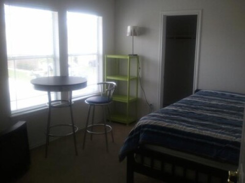 Enjoys Sports and live music