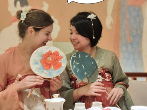 Cultural experience in Lina's Home