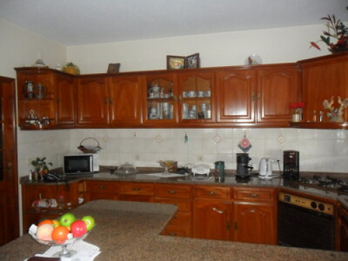 entertaining family and friend  - Gallery -  5