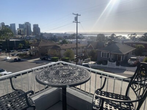 Balcony Room Central San Diego - Gallery - 16