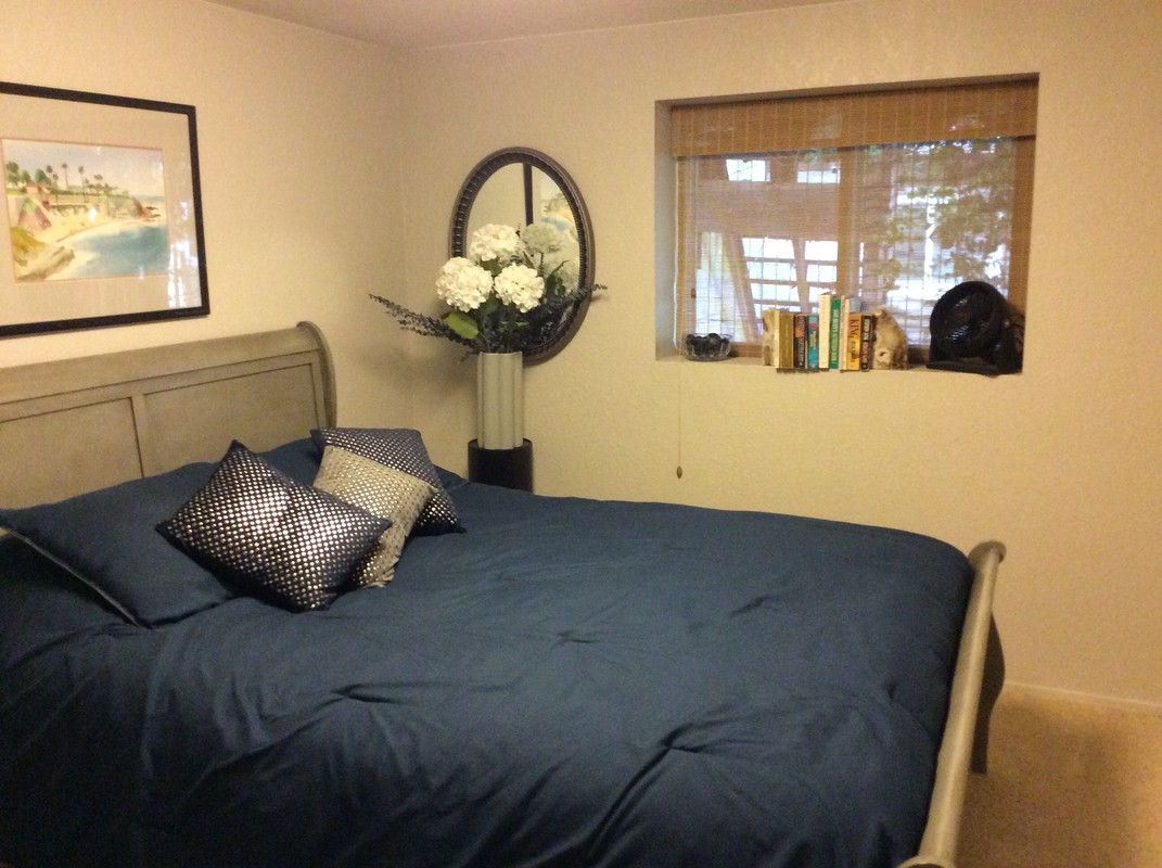 Queen Bedroom #2(Single Bed) - 1