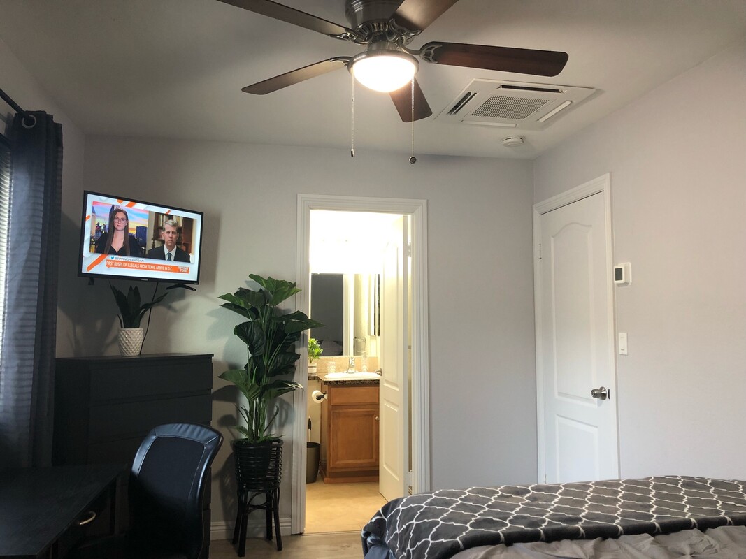  Master Bedroom(Full Room)  -  The perfect room.  - Gallery -  1