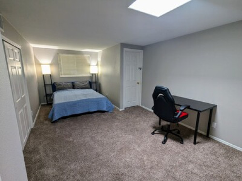 Private Rooms - 1 mile from ASU