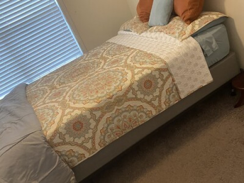 room - Gallery - 7