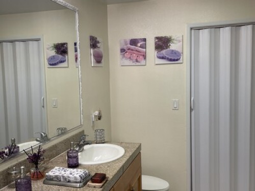 Cozy relaxing private room with pri